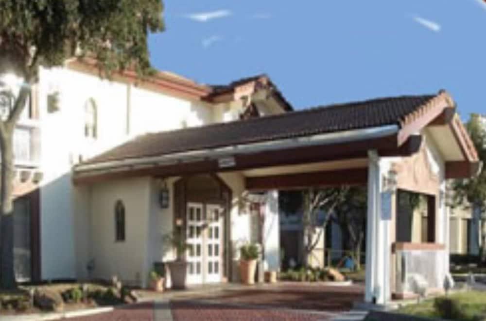 America'S Inn Хюстън Екстериор снимка