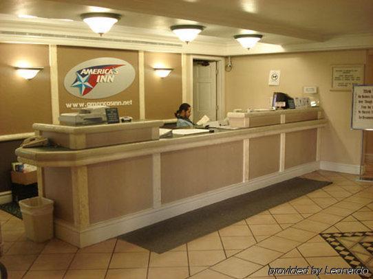 America'S Inn Хюстън Екстериор снимка